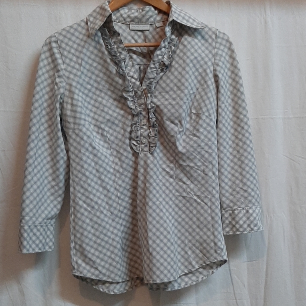New York & Company White & Gray Stretch 3/4 Sleeve
